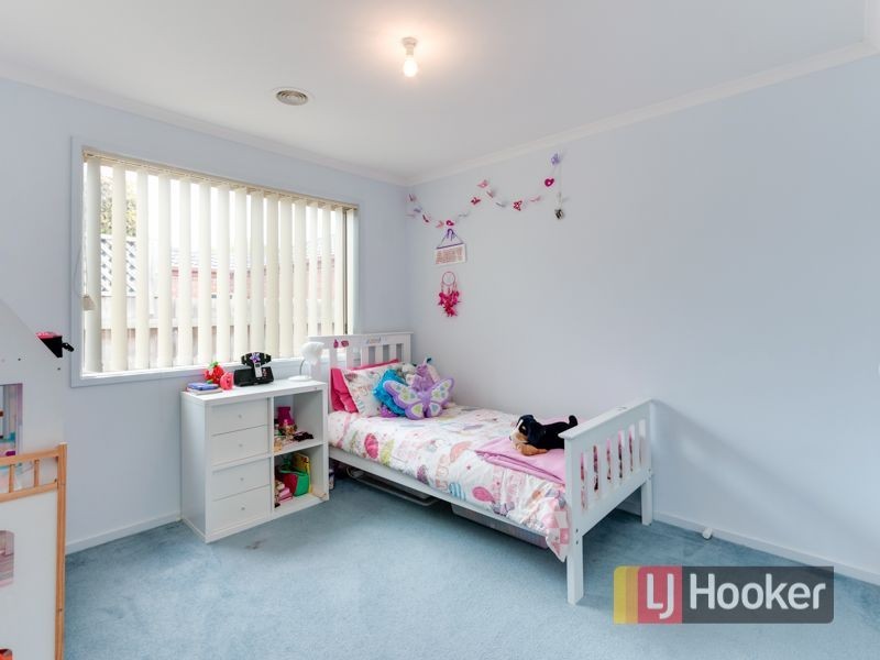 15 Jasa Crescent, Cranbourne VIC 3977