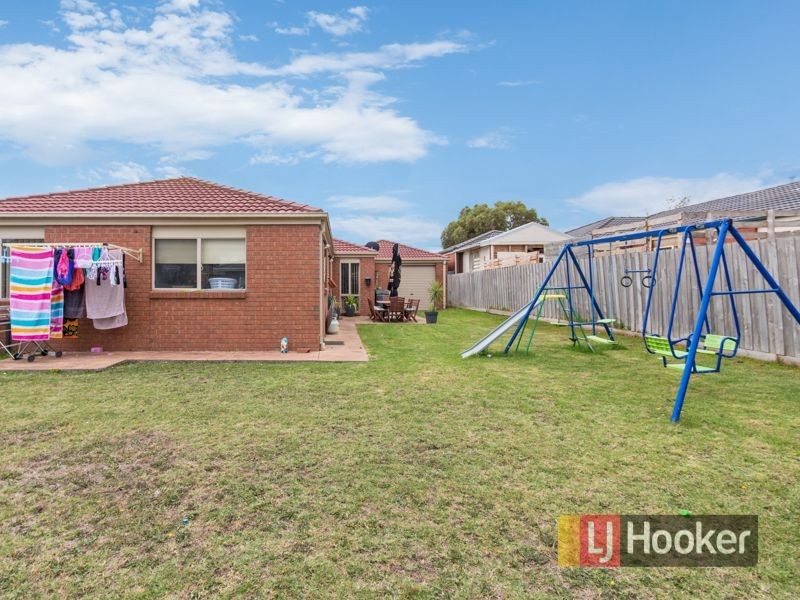 15 Jasa Crescent, Cranbourne VIC 3977
