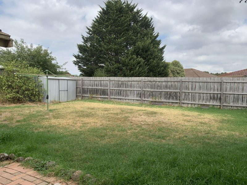 111 Gipps Crescent, Cranbourne VIC 3977