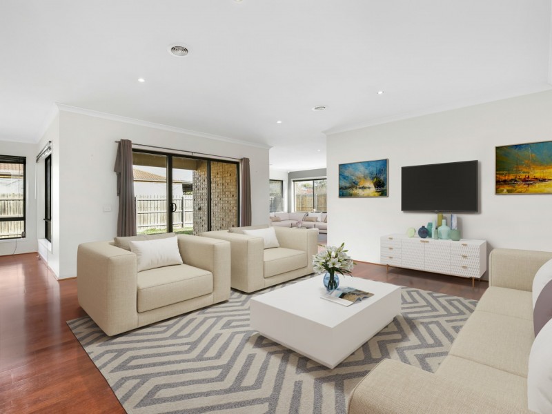 16 Hector Drive, Cranbourne VIC 3977