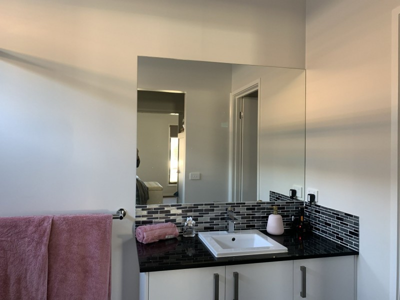 4 Caxton Close, Clyde VIC 3978