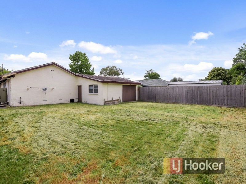 12 Campbell Parade, Cranbourne VIC 3977
