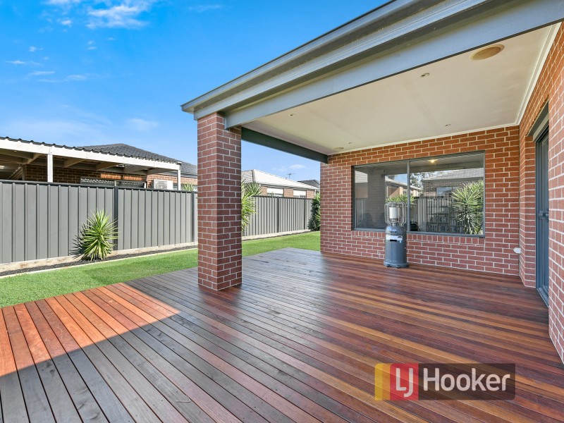 3 Haflinger Avenue, Clyde North VIC 3978