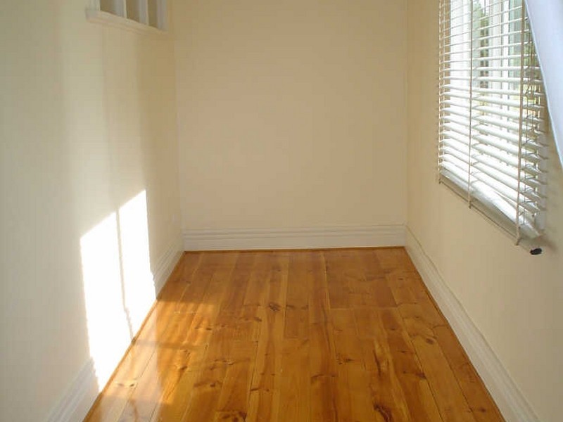 1/10 Olive Road, Devon Meadows VIC 3977