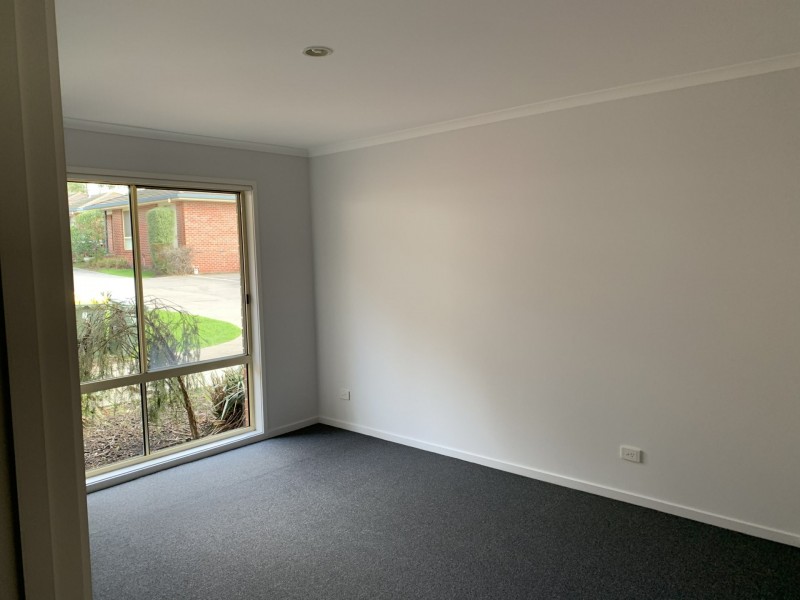 8/2 Allington Place, Langwarrin VIC 3910