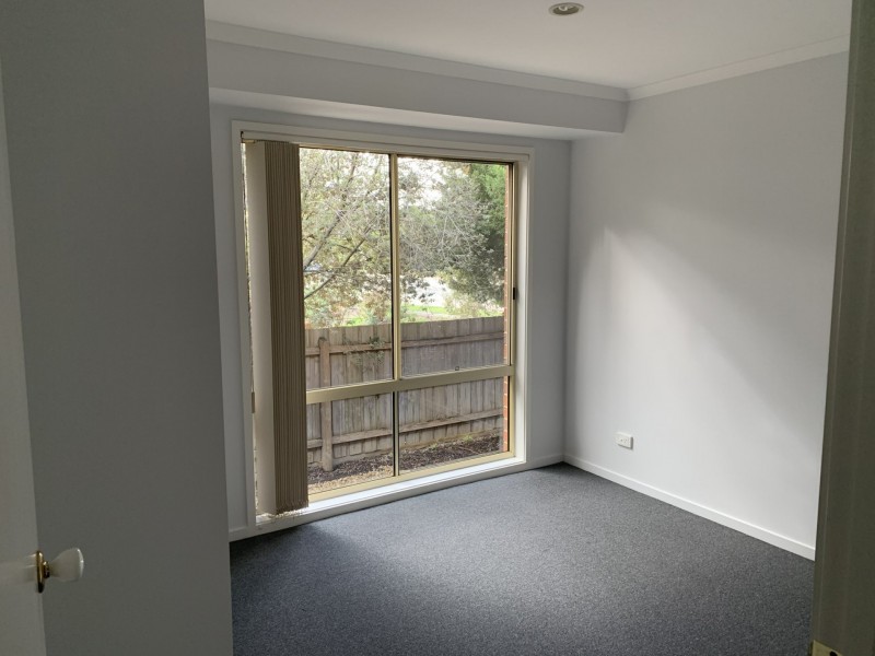 8/2 Allington Place, Langwarrin VIC 3910