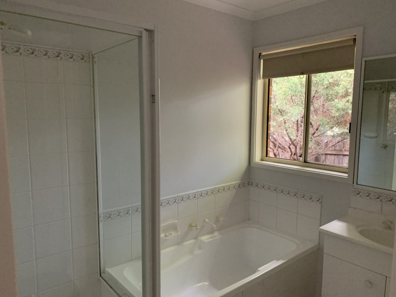 8/2 Allington Place, Langwarrin VIC 3910