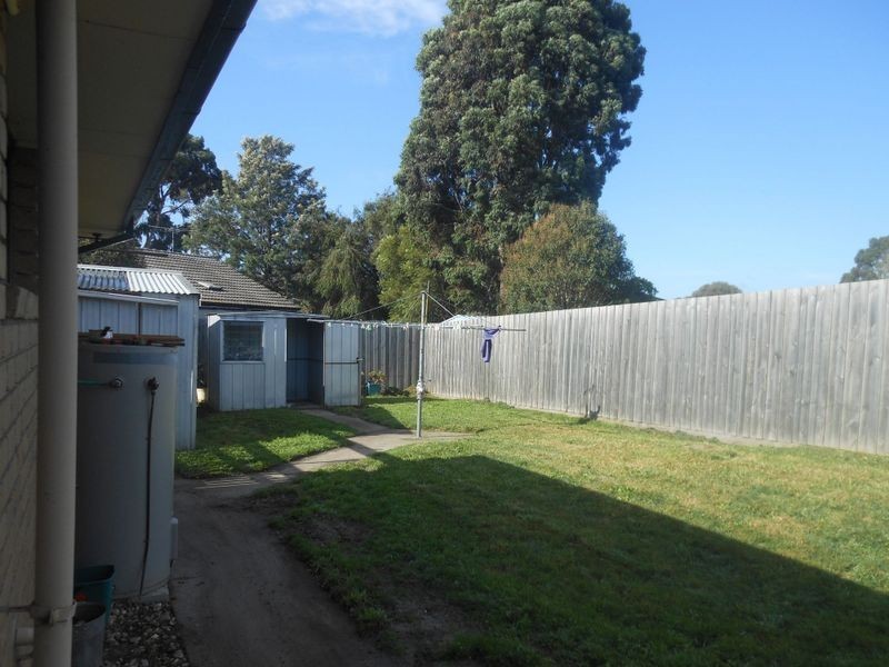 22 Dunbar Avenue, Cranbourne VIC 3977