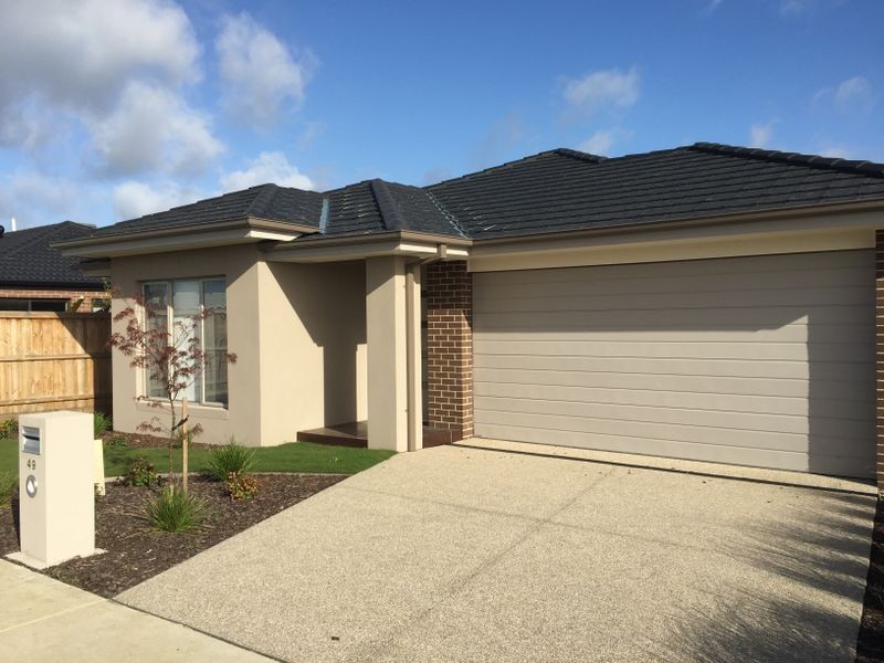 49 Hayton Park Blvd, Cranbourne West VIC 3977