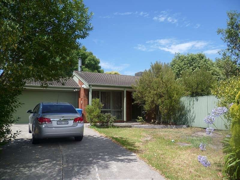 151 Lawless Drive, Cranbourne VIC 3977