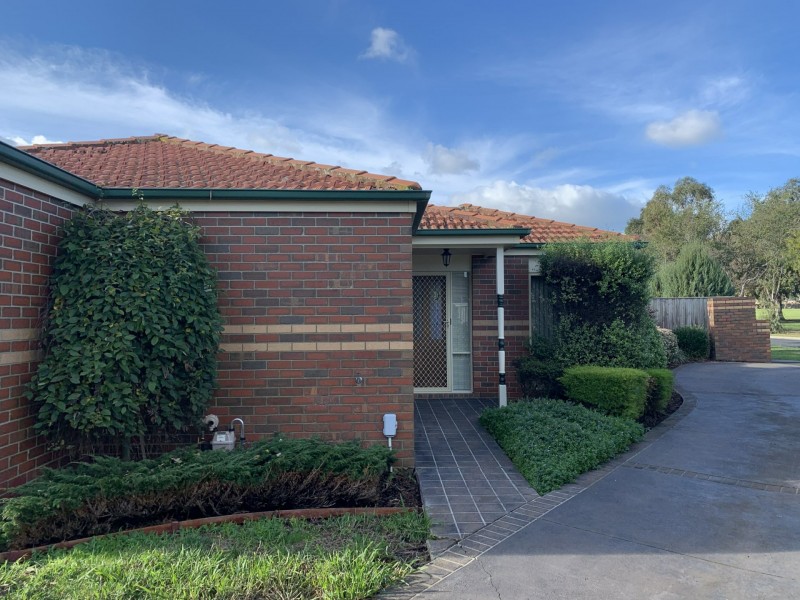 1/120 Bemersyde Drive, Berwick VIC 3806