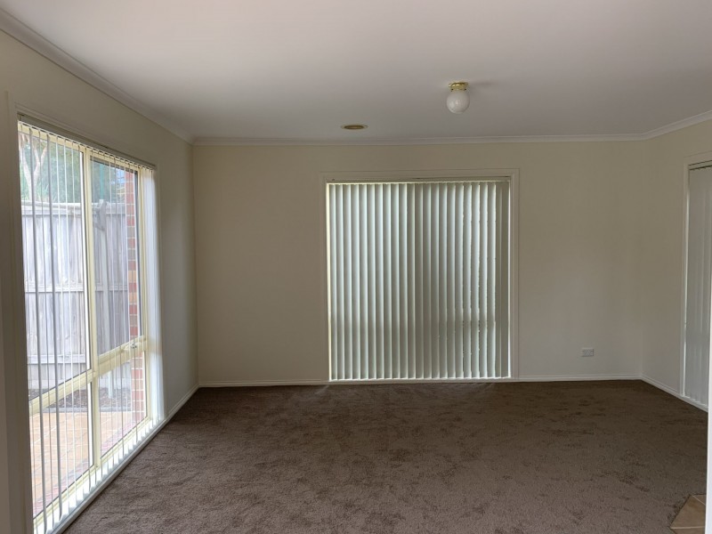 1/120 Bemersyde Drive, Berwick VIC 3806