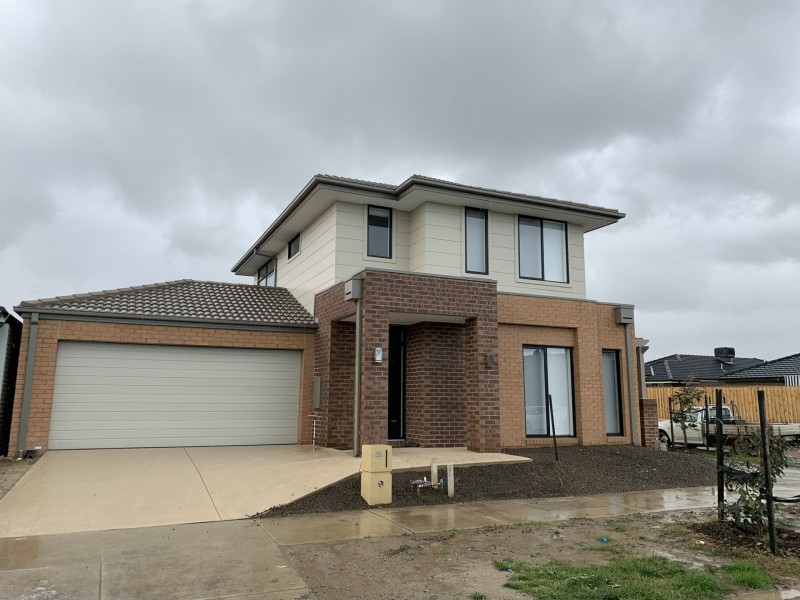 38 Grisham Drive, Officer VIC 3809