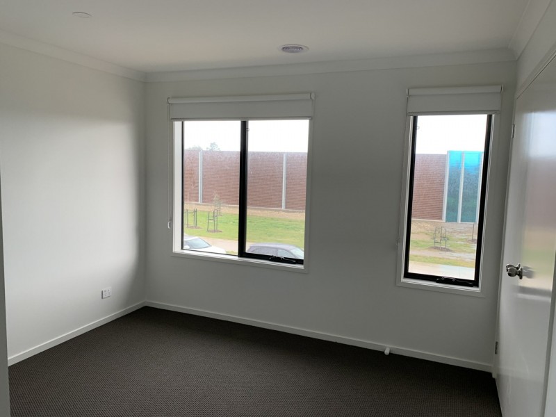 38 Grisham Drive, Officer VIC 3809