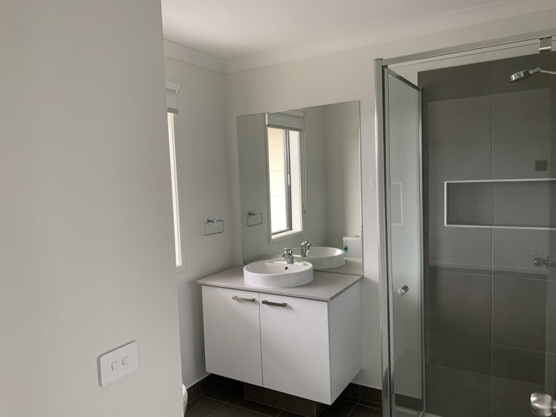 38 Grisham Drive, Officer VIC 3809