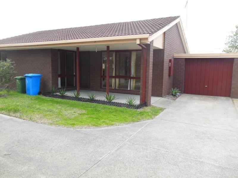 2/3 Tucker Street, Cranbourne VIC 3977
