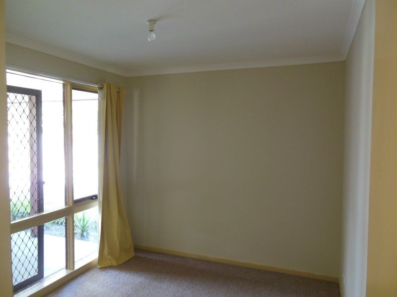 2/3 Tucker Street, Cranbourne VIC 3977