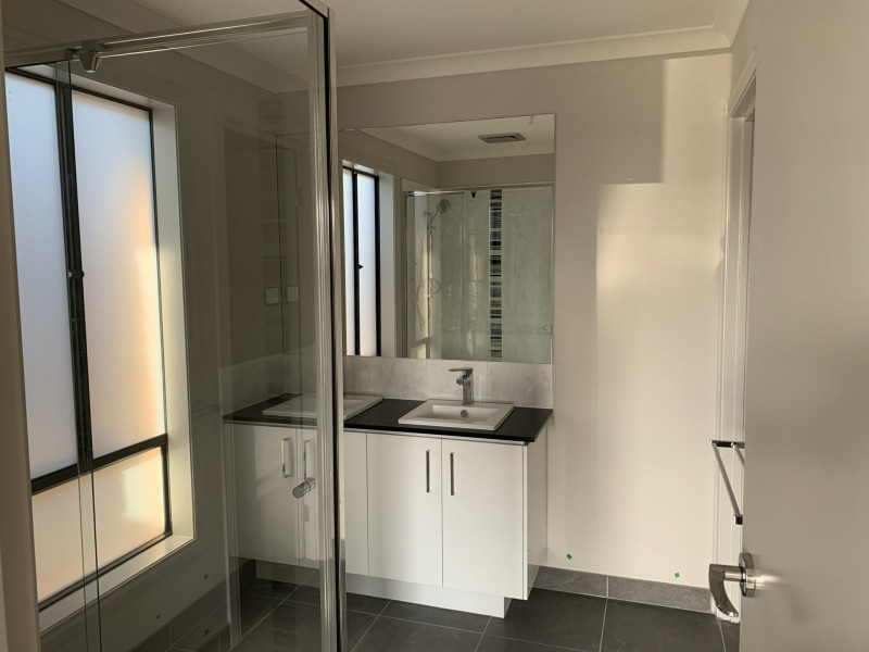 6 Sark Street, Clyde North VIC 3978