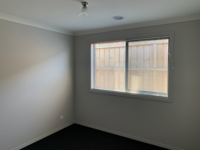 6 Sark Street, Clyde North VIC 3978