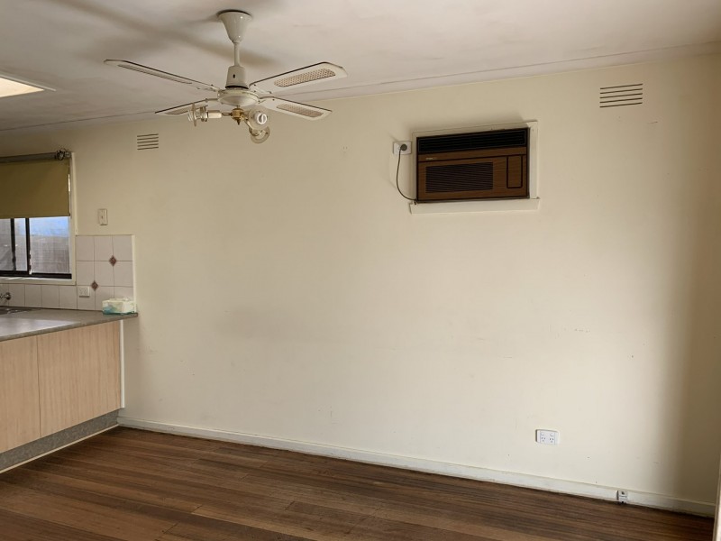 18 Cranbourne Drive, Cranbourne VIC 3977