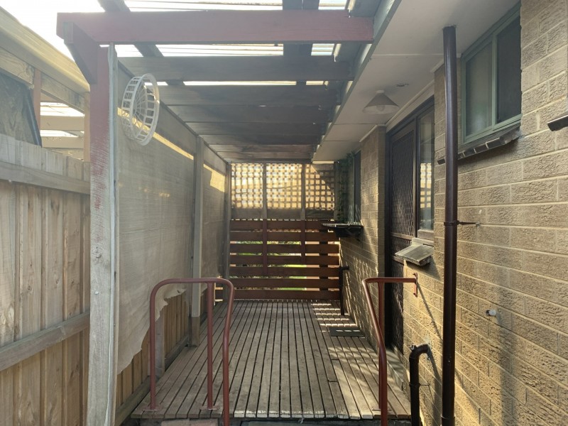 18 Cranbourne Drive, Cranbourne VIC 3977