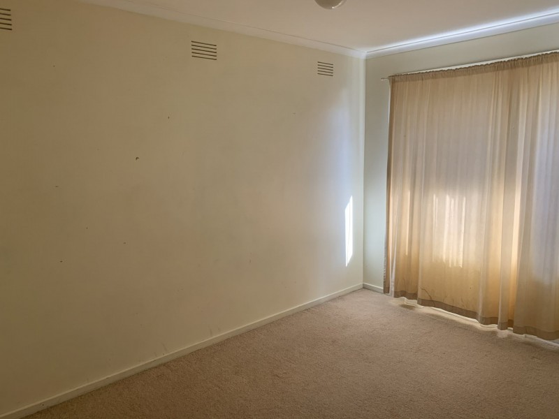 18 Cranbourne Drive, Cranbourne VIC 3977