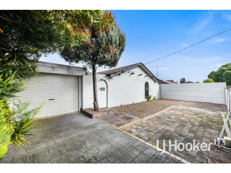 6 Bruce Street, Cranbourne VIC 3977
