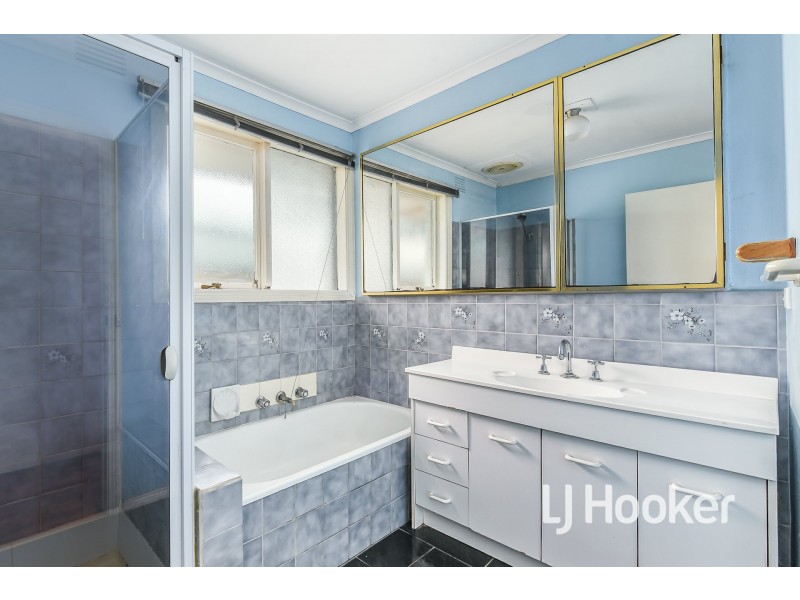 6 Bruce Street, Cranbourne VIC 3977