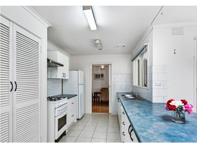 17 Roma Avenue, Cranbourne VIC 3977