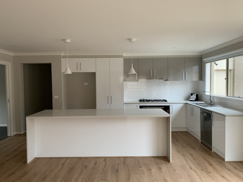 6 Rowling Drive, Officer VIC 3809