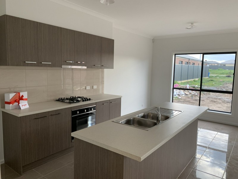 55 Adriatic Circuit, Clyde VIC 3978