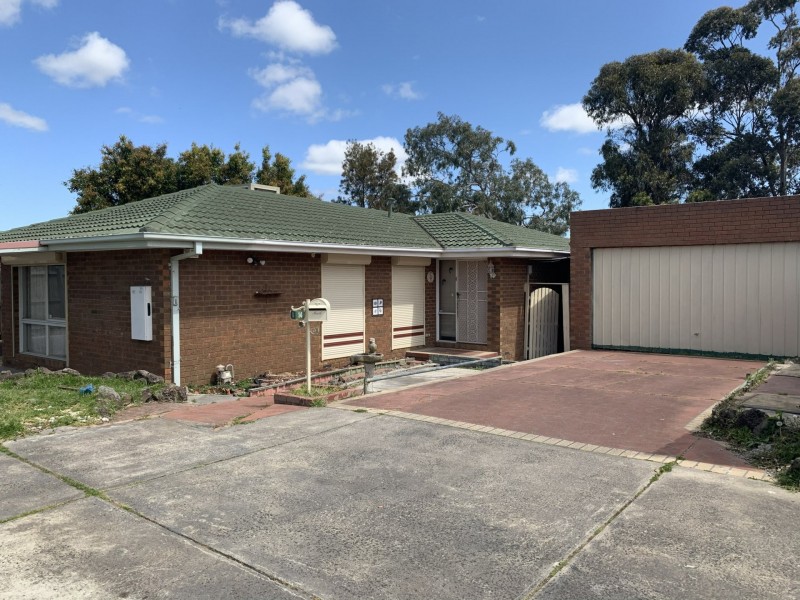 14 Kalyptos Walk, Cranbourne VIC 3977