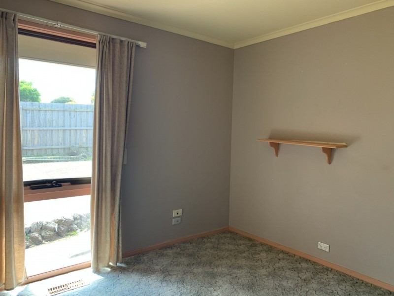 14 Kalyptos Walk, Cranbourne VIC 3977