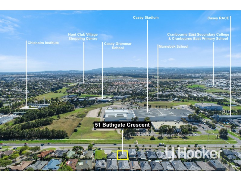 51 Bathgate Crescent, Cranbourne East VIC 3977