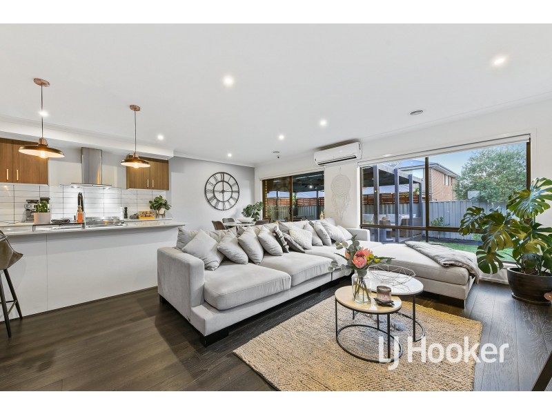 21 Boonwurrung Street, Cranbourne East VIC 3977