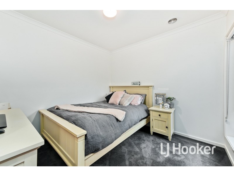 21 Boonwurrung Street, Cranbourne East VIC 3977