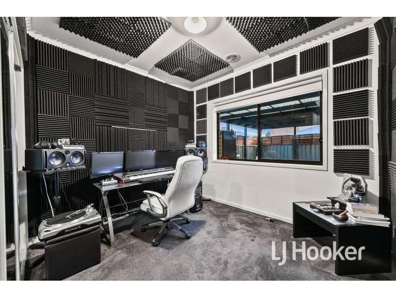 21 Boonwurrung Street, Cranbourne East VIC 3977