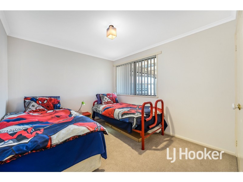 13 Dunlavin Way, Cranbourne East VIC 3977