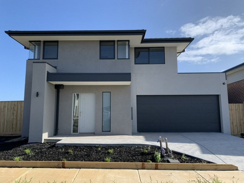 6 Garrard Crescent, Clyde VIC 3978
