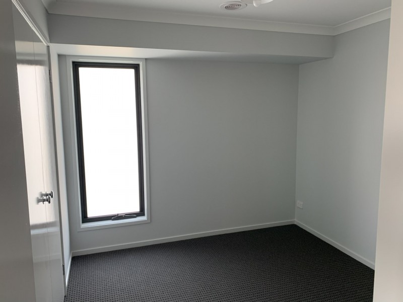 6 Garrard Crescent, Clyde VIC 3978