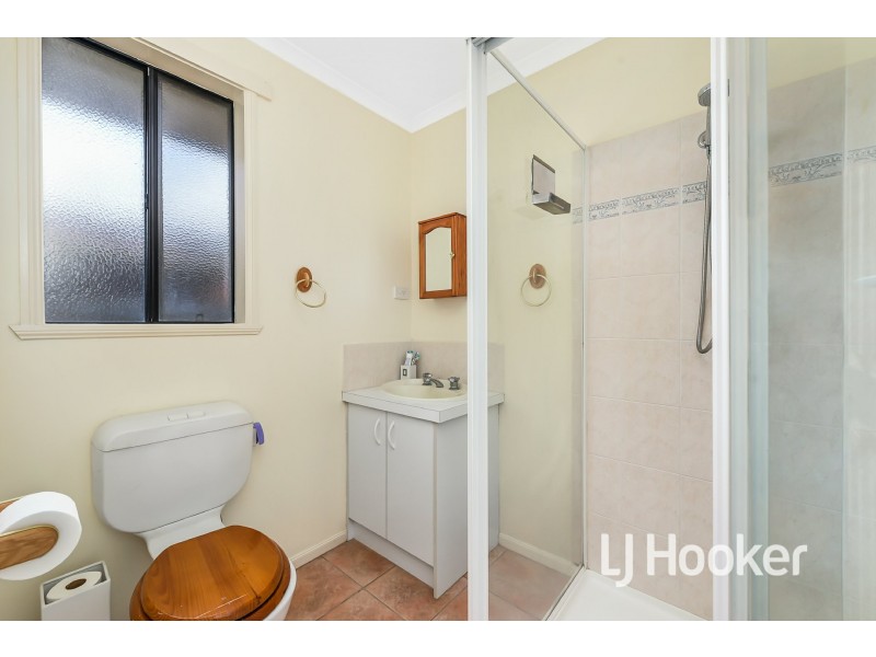 44 Trafalgar Way, Cranbourne East VIC 3977