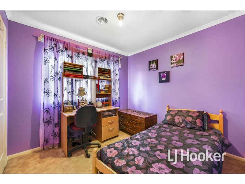 44 Trafalgar Way, Cranbourne East VIC 3977