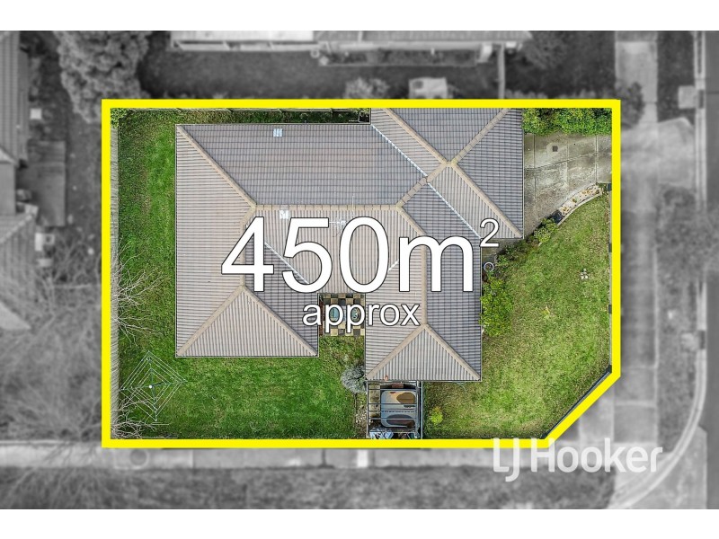 44 Trafalgar Way, Cranbourne East VIC 3977