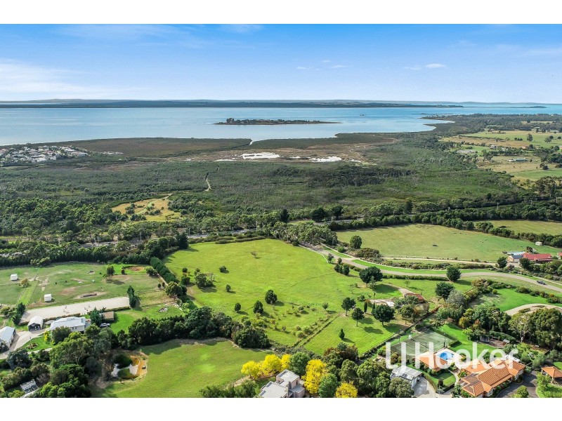 2 Lady Nelson Parkway, Bittern VIC 3918