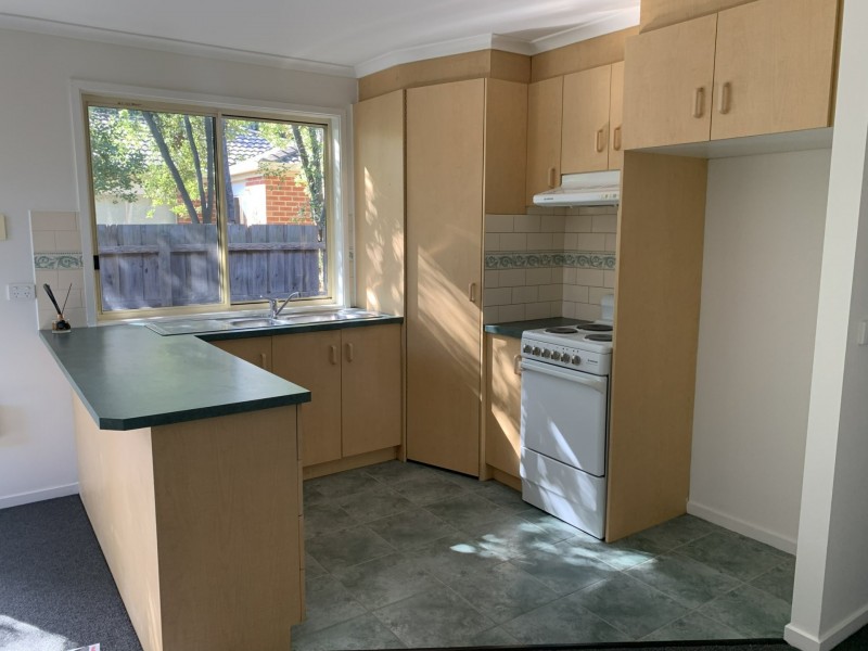 11 Dunmore Court, Cranbourne VIC 3977