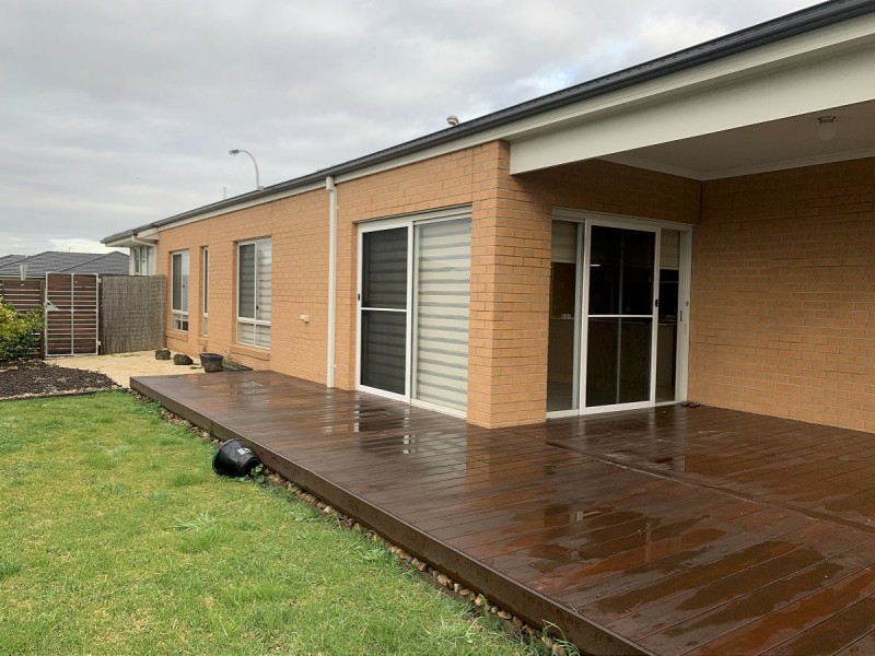 127 Lineham Drive, Cranbourne East VIC 3977