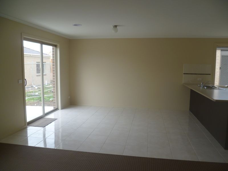 6 Forelle Way, Cranbourne VIC 3977