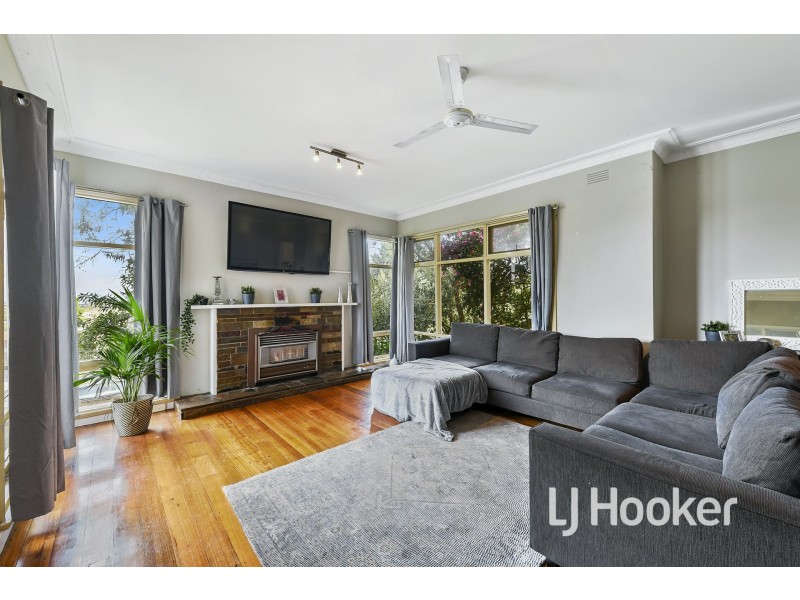 15 Gardenia Street, Pakenham VIC 3810