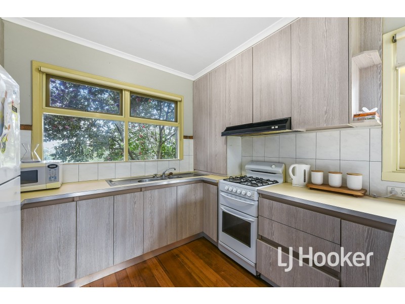 15 Gardenia Street, Pakenham VIC 3810