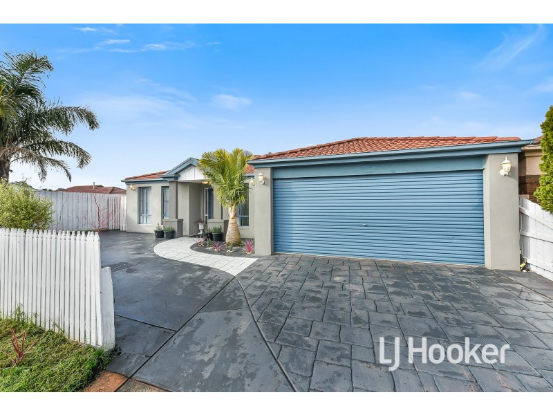 3 Mariner Close, Cranbourne North VIC 3977